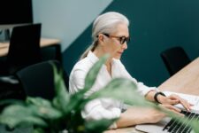 Midlife Career Change: Start Fresh at 40, 50 & Beyond